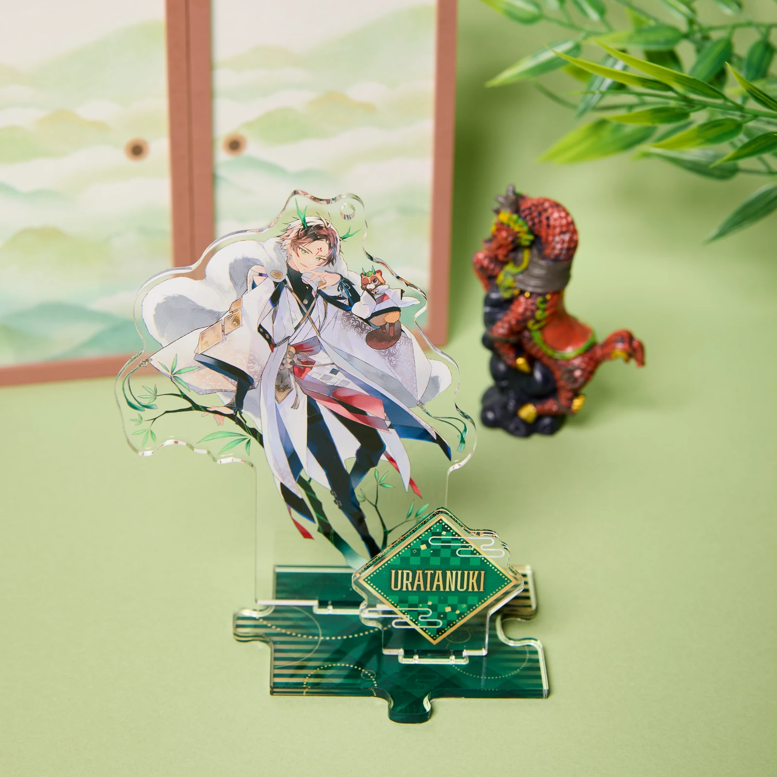 等身アクリルスタンド　うらたぬき